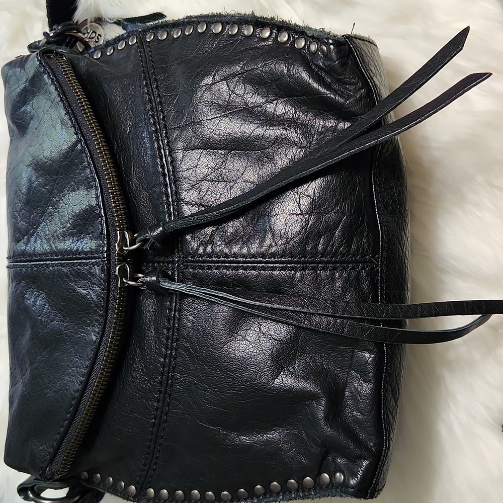 The Sak Silverlake Leather Crossbody Bag - Picture 3 of 16